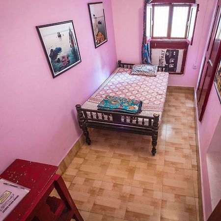 Brown Bread Bakery Guest House Varanasi Luaran gambar